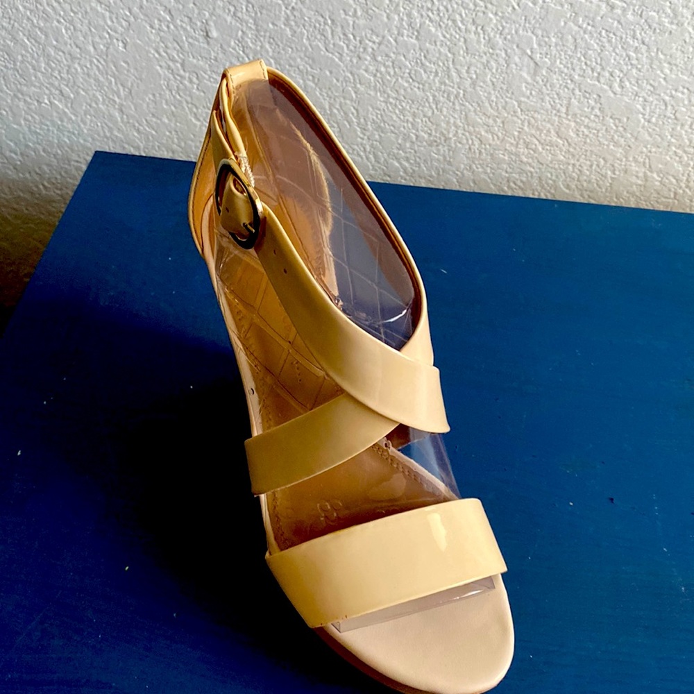 Pink wedges side pink with leather strips A soft pink